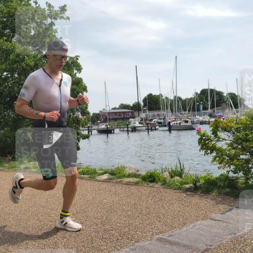 22.06.2025 - Viking Triathlon KatJ http://msf.ph/oto/8134507 22.06.2025 13:20:10 Laufen 386 meine-sportfotos.de