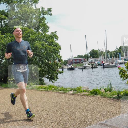 22.06.2025 - Viking Triathlon KatJ http://msf.ph/oto/8134569 22.06.2025 13:20:20 Laufen 550 meine-sportfotos.de