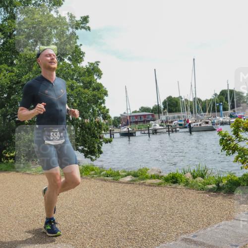 22.06.2025 - Viking Triathlon KatJ http://msf.ph/oto/8134573 22.06.2025 13:20:20 Laufen 550 meine-sportfotos.de