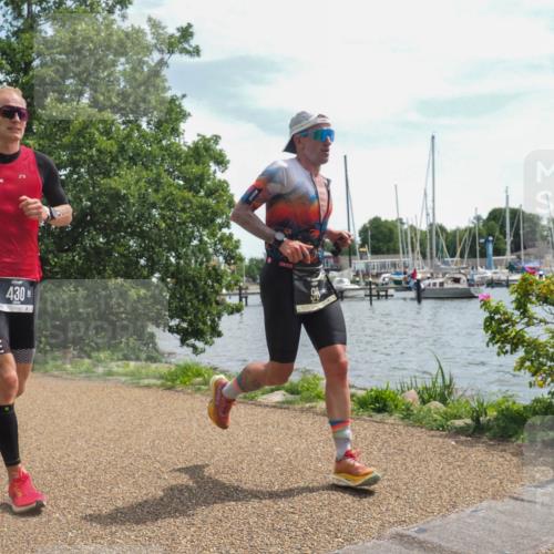 22.06.2025 - Viking Triathlon KatJ http://msf.ph/oto/8134630 22.06.2025 13:20:31 Laufen 90 meine-sportfotos.de