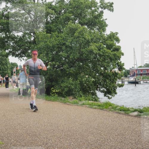 22.06.2025 - Viking Triathlon KatJ http://msf.ph/oto/8136160 22.06.2025 14:34:39 Laufen 55, 186 meine-sportfotos.de