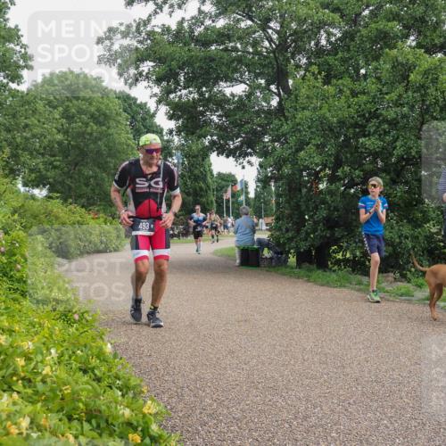 22.06.2025 - Viking Triathlon KatJ http://msf.ph/oto/8136970 22.06.2025 14:45:30 Laufen 493 meine-sportfotos.de