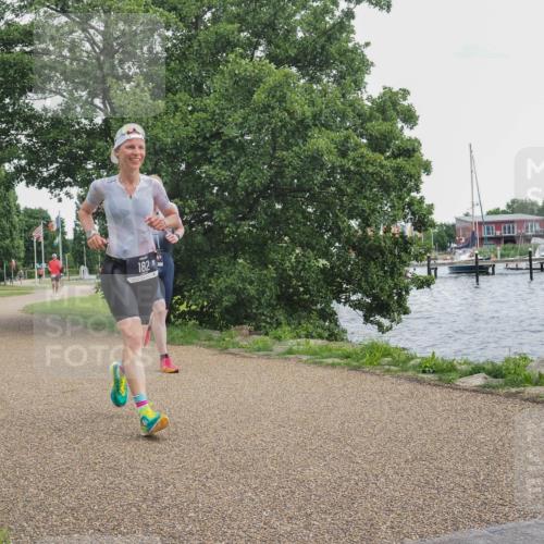 22.06.2025 - Viking Triathlon KatJ http://msf.ph/oto/8138308 22.06.2025 15:02:59 Laufen 182, 421 meine-sportfotos.de