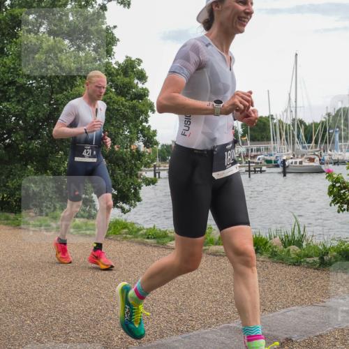 22.06.2025 - Viking Triathlon KatJ http://msf.ph/oto/8138312 22.06.2025 15:03:00 Laufen 182, 421 meine-sportfotos.de