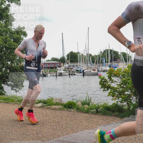 22.06.2025 - Viking Triathlon KatJ http://msf.ph/oto/8138315 22.06.2025 15:03:00 Laufen 182, 421 meine-sportfotos.de
