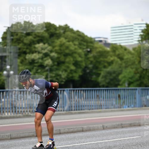 29.06.2025 - hella hamburg halbmarathon Dr. Thomas Lammeyer http://msf.ph/oto/8138557 29.06.2025 08:51:13 Kennedybrücke  meine-sportfotos.de