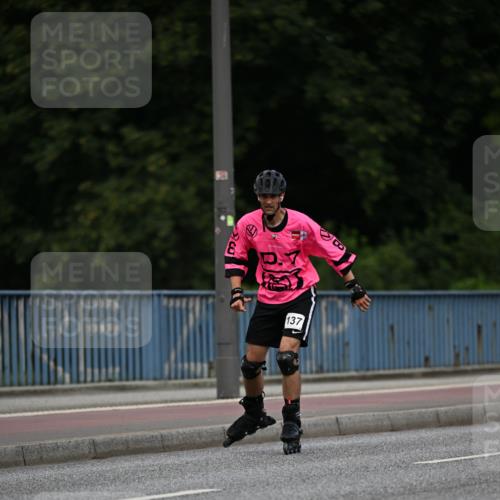 29.06.2025 - hella hamburg halbmarathon Dr. Thomas Lammeyer http://msf.ph/oto/8138806 29.06.2025 09:03:25 Kennedybrücke  meine-sportfotos.de