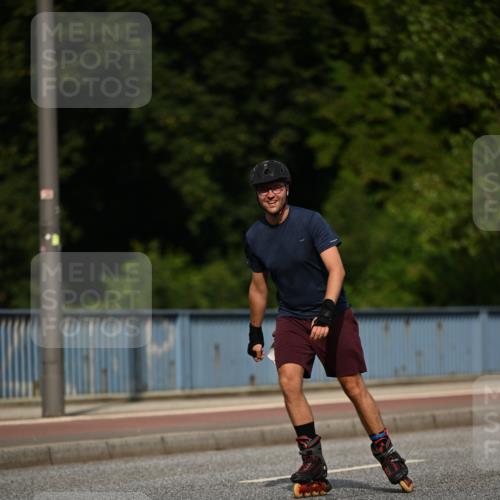 29.06.2025 - hella hamburg halbmarathon Dr. Thomas Lammeyer http://msf.ph/oto/8138976 29.06.2025 09:04:04 Kennedybrücke  meine-sportfotos.de