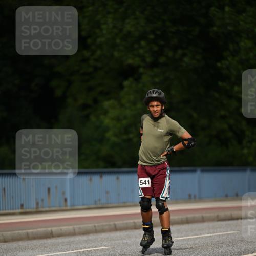29.06.2025 - hella hamburg halbmarathon Dr. Thomas Lammeyer http://msf.ph/oto/8139104 29.06.2025 09:04:25 Kennedybrücke  meine-sportfotos.de