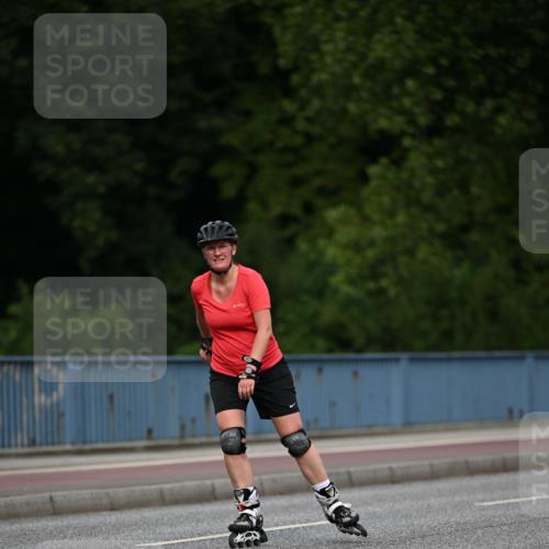 29.06.2025 - hella hamburg halbmarathon Dr. Thomas Lammeyer http://msf.ph/oto/8139132 29.06.2025 09:04:34 Kennedybrücke  meine-sportfotos.de