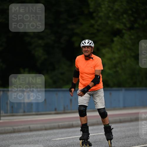 29.06.2025 - hella hamburg halbmarathon Dr. Thomas Lammeyer http://msf.ph/oto/8139216 29.06.2025 09:04:43 Kennedybrücke  meine-sportfotos.de