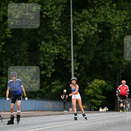 29.06.2025 - hella hamburg halbmarathon Dr. Thomas Lammeyer http://msf.ph/oto/8139219 29.06.2025 09:04:50 Kennedybrücke  meine-sportfotos.de