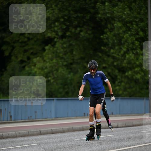 29.06.2025 - hella hamburg halbmarathon Dr. Thomas Lammeyer http://msf.ph/oto/8139225 29.06.2025 09:04:52 Kennedybrücke  meine-sportfotos.de