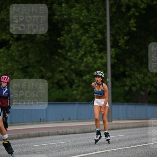29.06.2025 - hella hamburg halbmarathon Dr. Thomas Lammeyer http://msf.ph/oto/8139228 29.06.2025 09:04:53 Kennedybrücke  meine-sportfotos.de