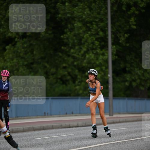29.06.2025 - hella hamburg halbmarathon Dr. Thomas Lammeyer http://msf.ph/oto/8139229 29.06.2025 09:04:53 Kennedybrücke  meine-sportfotos.de