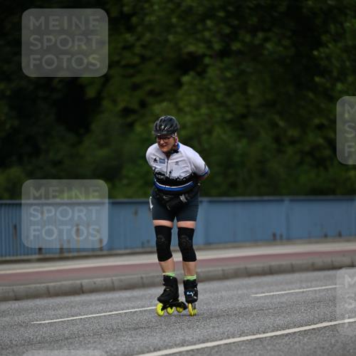 29.06.2025 - hella hamburg halbmarathon Dr. Thomas Lammeyer http://msf.ph/oto/8139330 29.06.2025 09:05:00 Kennedybrücke  meine-sportfotos.de