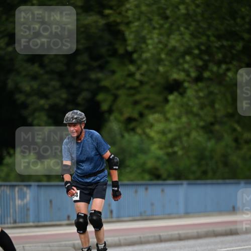 29.06.2025 - hella hamburg halbmarathon Dr. Thomas Lammeyer http://msf.ph/oto/8139343 29.06.2025 09:05:08 Kennedybrücke  meine-sportfotos.de