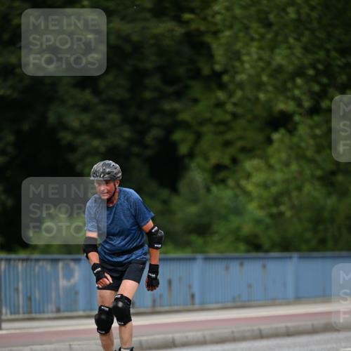 29.06.2025 - hella hamburg halbmarathon Dr. Thomas Lammeyer http://msf.ph/oto/8139344 29.06.2025 09:05:08 Kennedybrücke  meine-sportfotos.de
