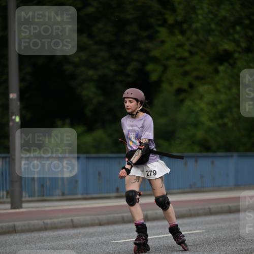 29.06.2025 - hella hamburg halbmarathon Dr. Thomas Lammeyer http://msf.ph/oto/8139353 29.06.2025 09:05:12 Kennedybrücke  meine-sportfotos.de