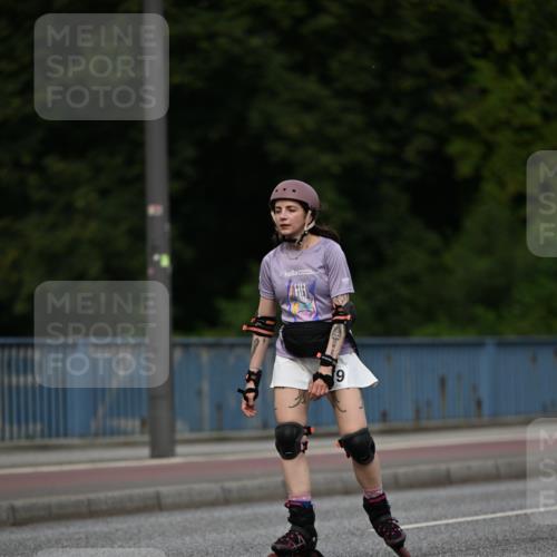 29.06.2025 - hella hamburg halbmarathon Dr. Thomas Lammeyer http://msf.ph/oto/8139355 29.06.2025 09:05:12 Kennedybrücke  meine-sportfotos.de