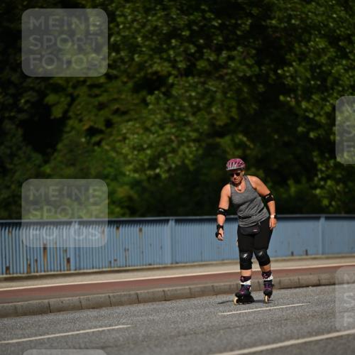 29.06.2025 - hella hamburg halbmarathon Dr. Thomas Lammeyer http://msf.ph/oto/8139359 29.06.2025 09:05:25 Kennedybrücke  meine-sportfotos.de