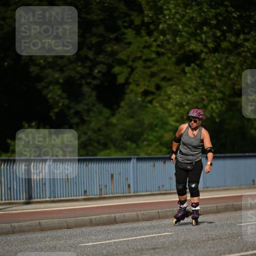 29.06.2025 - hella hamburg halbmarathon Dr. Thomas Lammeyer http://msf.ph/oto/8139364 29.06.2025 09:05:26 Kennedybrücke  meine-sportfotos.de