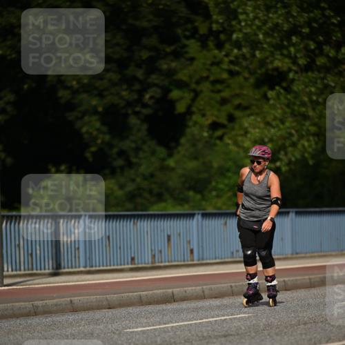 29.06.2025 - hella hamburg halbmarathon Dr. Thomas Lammeyer http://msf.ph/oto/8139365 29.06.2025 09:05:26 Kennedybrücke  meine-sportfotos.de