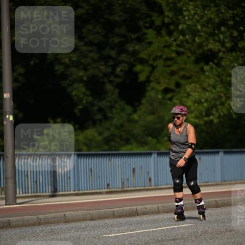 29.06.2025 - hella hamburg halbmarathon Dr. Thomas Lammeyer http://msf.ph/oto/8139366 29.06.2025 09:05:26 Kennedybrücke  meine-sportfotos.de