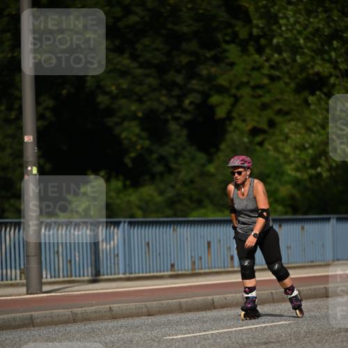29.06.2025 - hella hamburg halbmarathon Dr. Thomas Lammeyer http://msf.ph/oto/8139367 29.06.2025 09:05:26 Kennedybrücke  meine-sportfotos.de