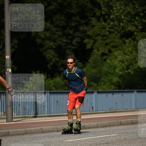 29.06.2025 - hella hamburg halbmarathon Dr. Thomas Lammeyer http://msf.ph/oto/8139541 29.06.2025 09:05:45 Kennedybrücke  meine-sportfotos.de