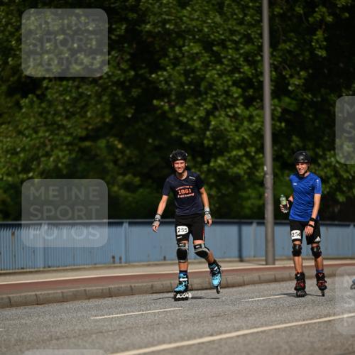 29.06.2025 - hella hamburg halbmarathon Dr. Thomas Lammeyer http://msf.ph/oto/8139566 29.06.2025 09:05:47 Kennedybrücke  meine-sportfotos.de