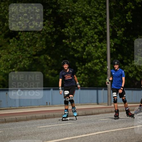 29.06.2025 - hella hamburg halbmarathon Dr. Thomas Lammeyer http://msf.ph/oto/8139569 29.06.2025 09:05:47 Kennedybrücke  meine-sportfotos.de