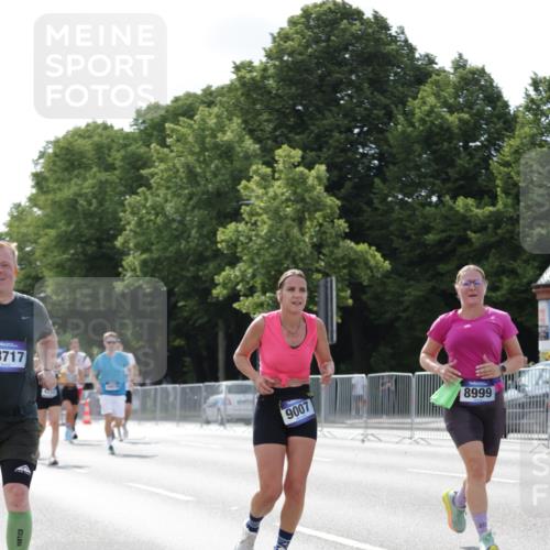 29.06.2025 - hella hamburg halbmarathon Jannik Wohlers http://msf.ph/oto/8139647 29.06.2025 10:04:46 Lombardsbrücke 1863, 2424, 3071, 3413, 3578, 4220, 6059, 6907, 6908, 7302, 7826, 8089, 8999, 9007, 9075, 9165, 11595, 13327, 13717, 14203, 16478, 16847, 17112, 17707, 17818, 18189, 18616, 18617, 19034 meine-sportfotos.de