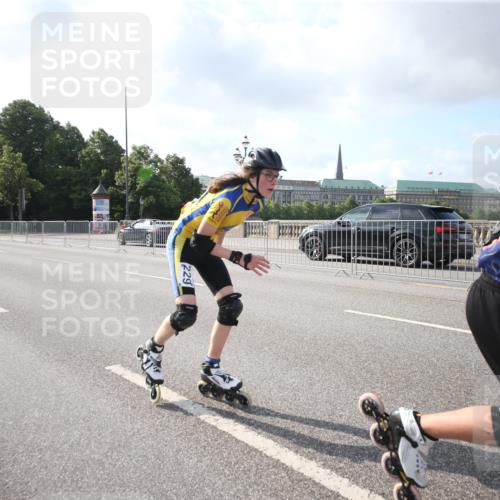 29.06.2025 - hella hamburg halbmarathon Jannik Wohlers http://msf.ph/oto/8139789 29.06.2025 08:55:36 Lombardsbrücke  meine-sportfotos.de