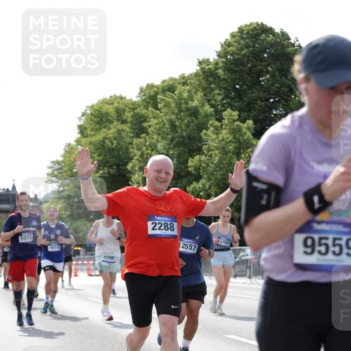 29.06.2025 - hella hamburg halbmarathon Jannik Wohlers http://msf.ph/oto/8139893 29.06.2025 10:04:58 Lombardsbrücke 1863, 1936, 1981, 2288, 2298, 3578, 4014, 4220, 5073, 6059, 9075, 9165, 9559, 9680, 10343, 10694, 11784, 11873, 12557, 13221, 14203, 14465, 14642, 16092, 16478, 16546, 16847, 18616, 18617, 19034 meine-sportfotos.de