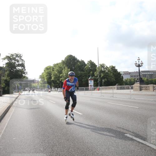 29.06.2025 - hella hamburg halbmarathon Jannik Wohlers http://msf.ph/oto/8139911 29.06.2025 08:55:44 Lombardsbrücke  meine-sportfotos.de