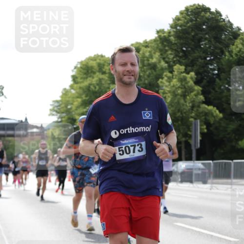 29.06.2025 - hella hamburg halbmarathon Jannik Wohlers http://msf.ph/oto/8139955 29.06.2025 10:05:02 Lombardsbrücke 1863, 1936, 1981, 2288, 2298, 2624, 3578, 4014, 4220, 4782, 5073, 6059, 9075, 9165, 9559, 9680, 9736, 9737, 9738, 10343, 10694, 11784, 11873, 12557, 13221, 14465, 14642, 16092, 16478, 16546, 16847, 18616, 18617, 19034 meine-sportfotos.de