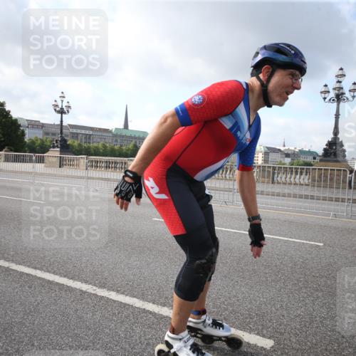 29.06.2025 - hella hamburg halbmarathon Jannik Wohlers http://msf.ph/oto/8139980 29.06.2025 08:55:45 Lombardsbrücke  meine-sportfotos.de