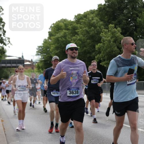 29.06.2025 - hella hamburg halbmarathon Jannik Wohlers http://msf.ph/oto/8139981 29.06.2025 10:42:52 Lombardsbrücke 1149, 1155, 1467, 1788, 1816, 1878, 2103, 2267, 2361, 2971, 3074, 3238, 3329, 3518, 3638, 4056, 4177, 4302, 4367, 4680, 5268, 5610, 5720, 5755, 6440, 7043, 7461, 7872, 8135, 8184, 8408, 8435, 9072, 9639, 9641, 9644, 9976, 10536, 11093, 11443, 11649, 11671, 11969, 12485, 12603, 13526, 13676, 13684, 13685, 13786, 13852, 14528, 15246, 15509, 15514, 15717, 16055, 16263, 16264, 16789, 16840, 17921, 18434, 18435, 18497, 18898, 19031, 19043, 19115 meine-sportfotos.de
