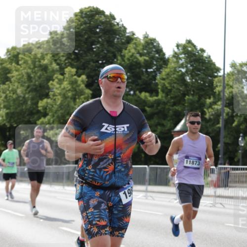 29.06.2025 - hella hamburg halbmarathon Jannik Wohlers http://msf.ph/oto/8139985 29.06.2025 10:05:04 Lombardsbrücke 1863, 1936, 1981, 2288, 2298, 2624, 3578, 4014, 4782, 5073, 6059, 9075, 9165, 9559, 9680, 9736, 9737, 9738, 10343, 10694, 11784, 11873, 11958, 12557, 13221, 14465, 14642, 16092, 16478, 16546, 16847, 18616, 18617, 19034, 19248 meine-sportfotos.de