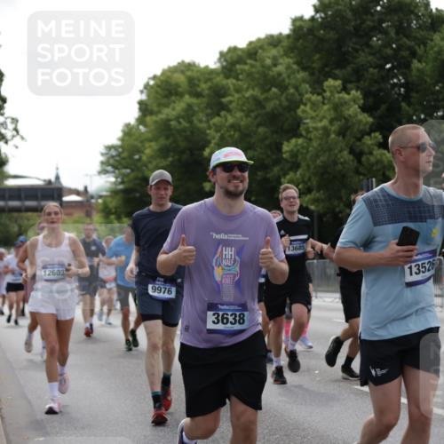 29.06.2025 - hella hamburg halbmarathon Jannik Wohlers http://msf.ph/oto/8139998 29.06.2025 10:42:52 Lombardsbrücke 1149, 1155, 1467, 1788, 1816, 1878, 2103, 2267, 2361, 2971, 3074, 3238, 3329, 3518, 3638, 4056, 4177, 4302, 4367, 4680, 5268, 5610, 5720, 5755, 6440, 7043, 7461, 7872, 8135, 8184, 8408, 8435, 9072, 9639, 9641, 9644, 9976, 10536, 11093, 11443, 11649, 11671, 11969, 12485, 12603, 13526, 13676, 13684, 13685, 13786, 13852, 14528, 15246, 15509, 15514, 15717, 16055, 16263, 16264, 16789, 16840, 17921, 18434, 18435, 18497, 18898, 19031, 19043, 19115 meine-sportfotos.de
