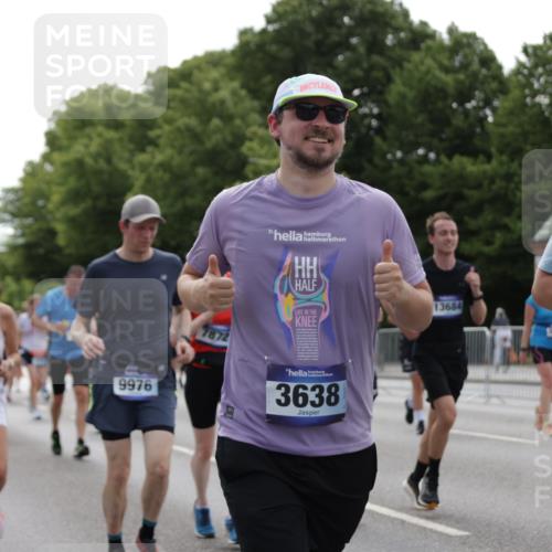 29.06.2025 - hella hamburg halbmarathon Jannik Wohlers http://msf.ph/oto/8140019 29.06.2025 10:42:53 Lombardsbrücke 1149, 1155, 1467, 1816, 1878, 2267, 2361, 2971, 3074, 3238, 3329, 3518, 3638, 4056, 4177, 4302, 4367, 4680, 5268, 5610, 5720, 5755, 6440, 7043, 7461, 7872, 8135, 8184, 8408, 8435, 9072, 9639, 9641, 9644, 9976, 10536, 11093, 11279, 11443, 11649, 11671, 11969, 12485, 12603, 13526, 13676, 13684, 13685, 13786, 13852, 14528, 15246, 15509, 15514, 15717, 16055, 16263, 16264, 16358, 16840, 17921, 18434, 18435, 18497, 18898, 19031, 19043, 19141 meine-sportfotos.de