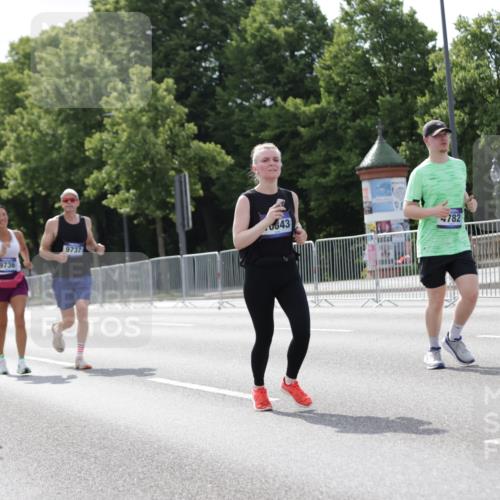 29.06.2025 - hella hamburg halbmarathon Jannik Wohlers http://msf.ph/oto/8140040 29.06.2025 10:05:08 Lombardsbrücke 1936, 1981, 2288, 2298, 2624, 3461, 4014, 4782, 5073, 9559, 9680, 9736, 9737, 9738, 10343, 10694, 10791, 10998, 11784, 11873, 11958, 12557, 13221, 14465, 14642, 16092, 16546, 17731, 19248 meine-sportfotos.de