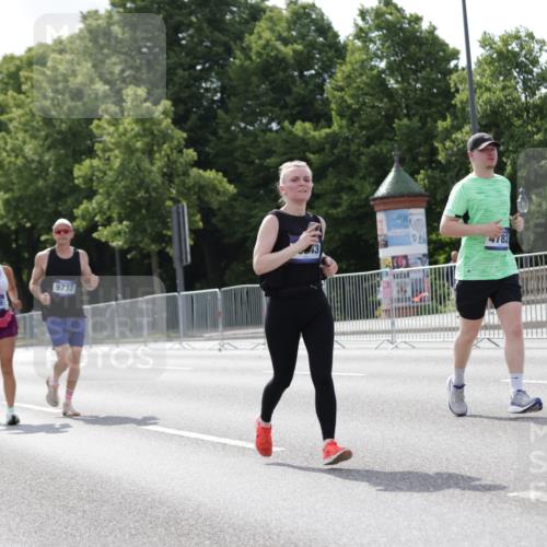 29.06.2025 - hella hamburg halbmarathon Jannik Wohlers http://msf.ph/oto/8140046 29.06.2025 10:05:08 Lombardsbrücke 1936, 1981, 2288, 2298, 2624, 3461, 4014, 4782, 5073, 9559, 9680, 9736, 9737, 9738, 10343, 10694, 10791, 10998, 11784, 11873, 11958, 12557, 13221, 14465, 14642, 16092, 16546, 17731, 19248 meine-sportfotos.de