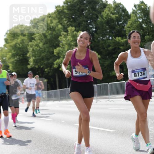 29.06.2025 - hella hamburg halbmarathon Jannik Wohlers http://msf.ph/oto/8140088 29.06.2025 10:05:11 Lombardsbrücke 1936, 1981, 2298, 2624, 3461, 3929, 4014, 4782, 5073, 9339, 9736, 9737, 9738, 9917, 10343, 10791, 10998, 11784, 11873, 11958, 14465, 14642, 16092, 16546, 17731, 17740, 19248 meine-sportfotos.de