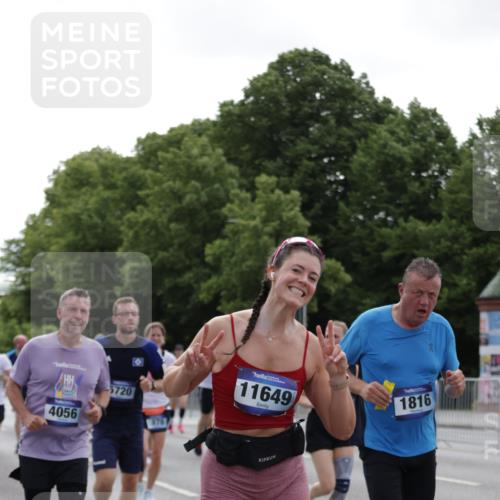 29.06.2025 - hella hamburg halbmarathon Jannik Wohlers http://msf.ph/oto/8140141 29.06.2025 10:42:57 Lombardsbrücke 1155, 1816, 1878, 3238, 3329, 3638, 4056, 4177, 4302, 4367, 4680, 5370, 5610, 5720, 6012, 6440, 7461, 7872, 7926, 8135, 8408, 8435, 9639, 9641, 9976, 10536, 11093, 11279, 11649, 11969, 12603, 12654, 13526, 13684, 13685, 13748, 13786, 13852, 14528, 14890, 15509, 15514, 15717, 16055, 16358, 16560, 16840, 17143, 18497, 19031, 19043, 19141 meine-sportfotos.de