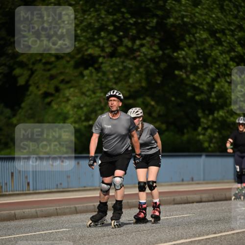 29.06.2025 - hella hamburg halbmarathon Dr. Thomas Lammeyer http://msf.ph/oto/8140182 29.06.2025 09:06:10 Kennedybrücke  meine-sportfotos.de