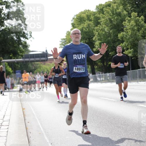 29.06.2025 - hella hamburg halbmarathon Jannik Wohlers http://msf.ph/oto/8140206 29.06.2025 10:05:22 Lombardsbrücke 1229, 1830, 2471, 2540, 2624, 3461, 3929, 5762, 8894, 8909, 9339, 9477, 9736, 9737, 9738, 9917, 10791, 10998, 11958, 17731, 17740, 17885, 18973, 19248 meine-sportfotos.de