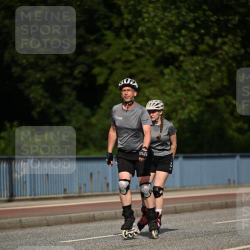 29.06.2025 - hella hamburg halbmarathon Dr. Thomas Lammeyer http://msf.ph/oto/8140218 29.06.2025 09:06:10 Kennedybrücke  meine-sportfotos.de