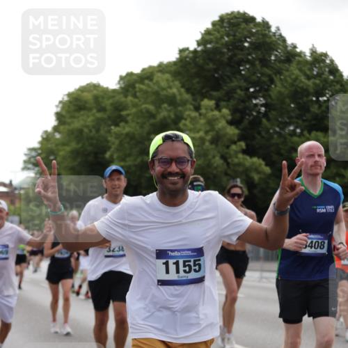 29.06.2025 - hella hamburg halbmarathon Jannik Wohlers http://msf.ph/oto/8140267 29.06.2025 10:43:03 Lombardsbrücke 1155, 1816, 1878, 3238, 3329, 3390, 4056, 4367, 5214, 5370, 5720, 6012, 6096, 6226, 6440, 6931, 7197, 7872, 7926, 8135, 8233, 8408, 8504, 9639, 9641, 9831, 9976, 10083, 10200, 10202, 10325, 11093, 11279, 11649, 11969, 12654, 13684, 13685, 13748, 13786, 14528, 14890, 15187, 15514, 15717, 16055, 16358, 16560, 16901, 16902, 17143, 17210, 18341, 18497, 19031, 19043, 19141 meine-sportfotos.de